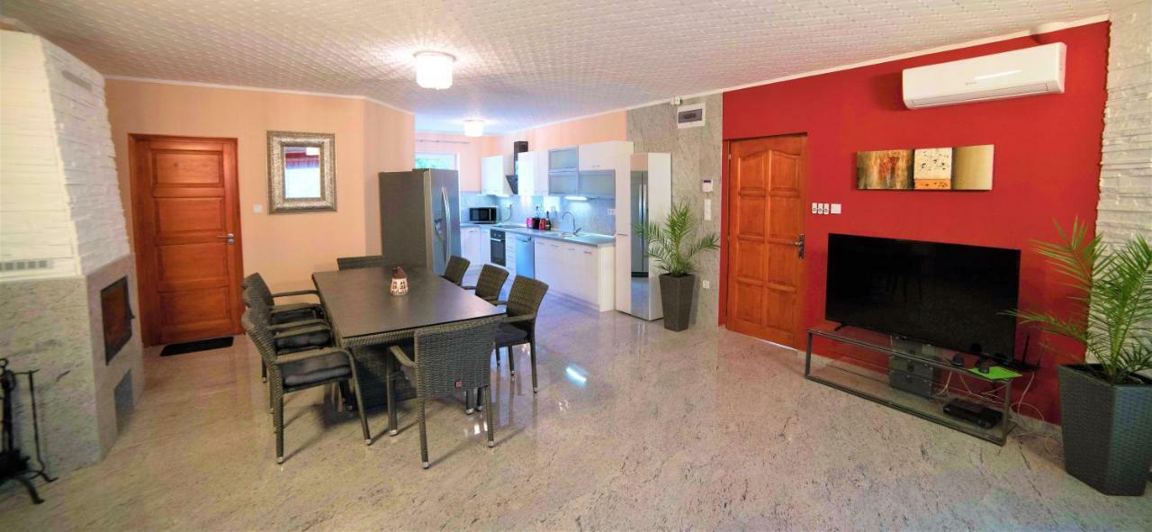Hotel Brillwellness à Zalakaros Extérieur photo