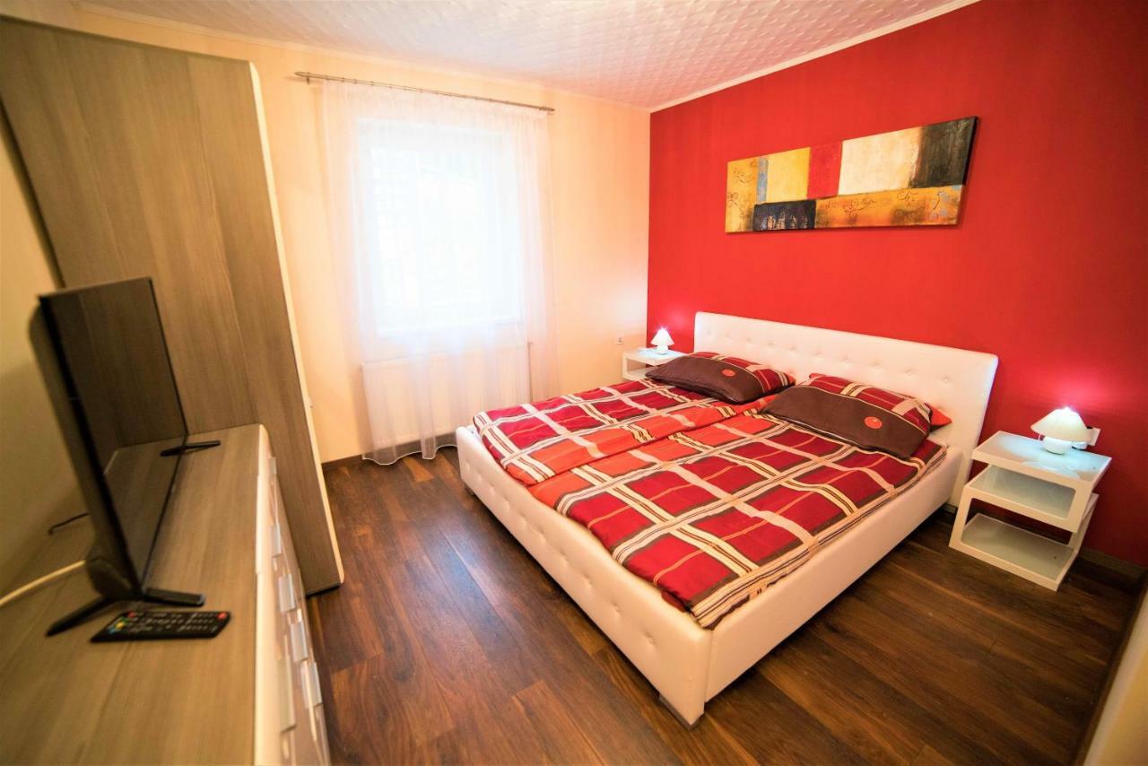 Hotel Brillwellness à Zalakaros Extérieur photo